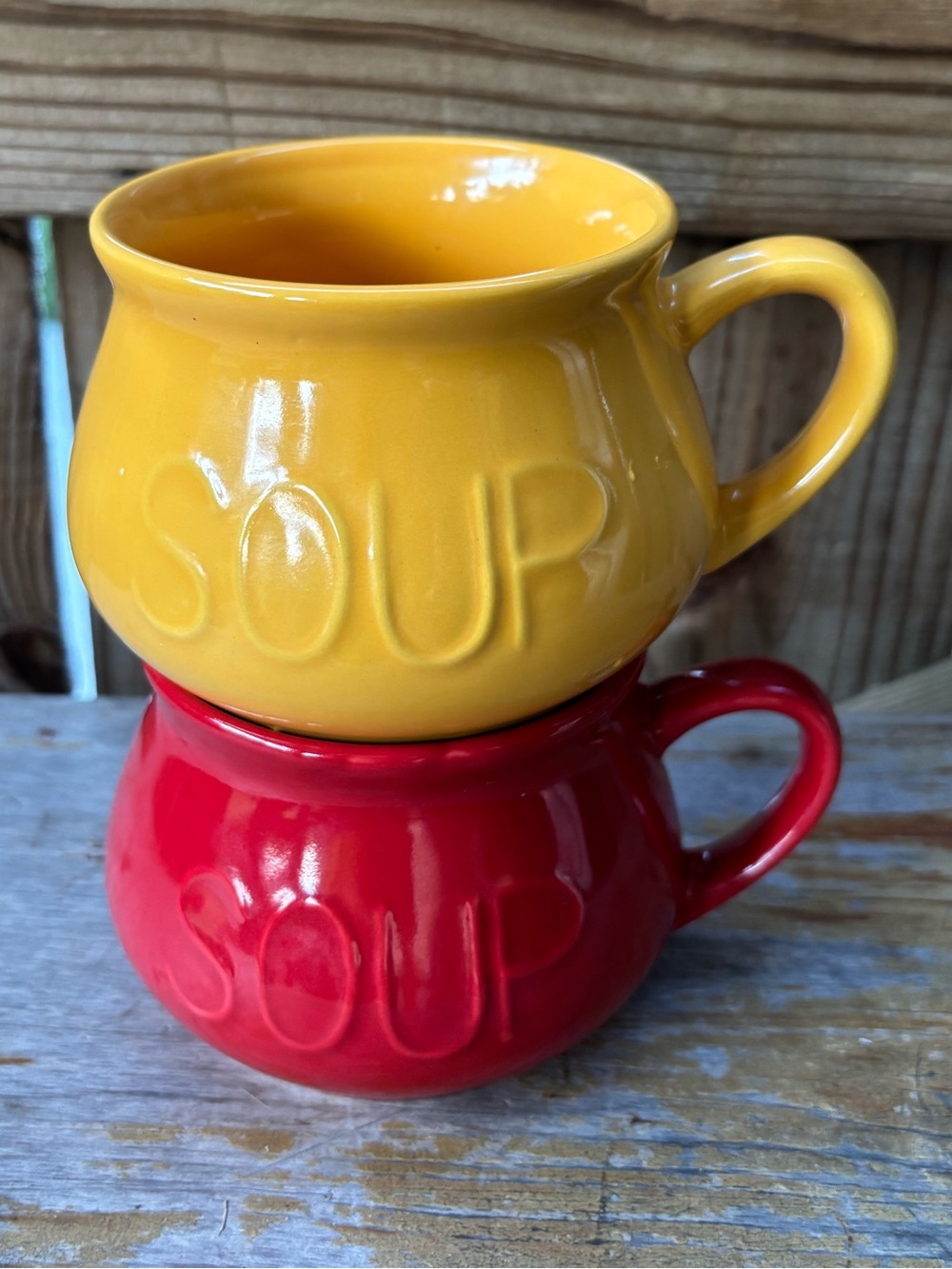 Set of 2 Dat’l Do It Yellow& Red Soup Mugs Size 15oz